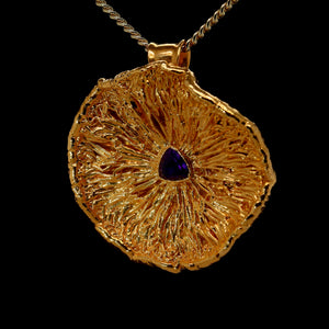 24k Special Collection Cap Pendant with Amethyst