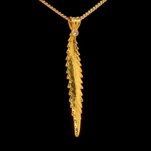 24k Axum leaf with Diamond