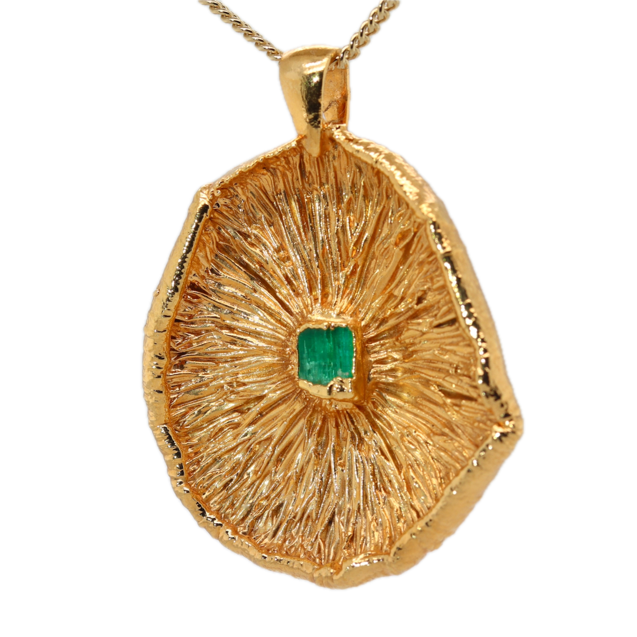 24k Special Collection Cap Pendant with Emerald