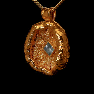 24k Special Collection Cap Pendant with Topaz and White Sapphire