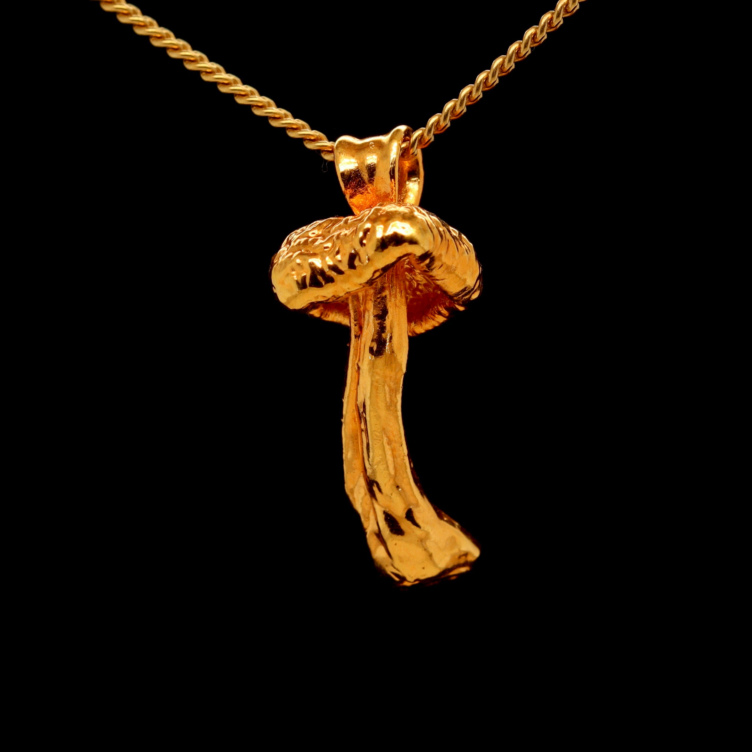 24k Special Collection Pendant with Garnet